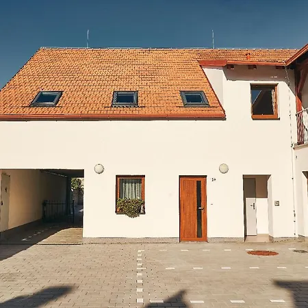 Newstalgie Apartment *